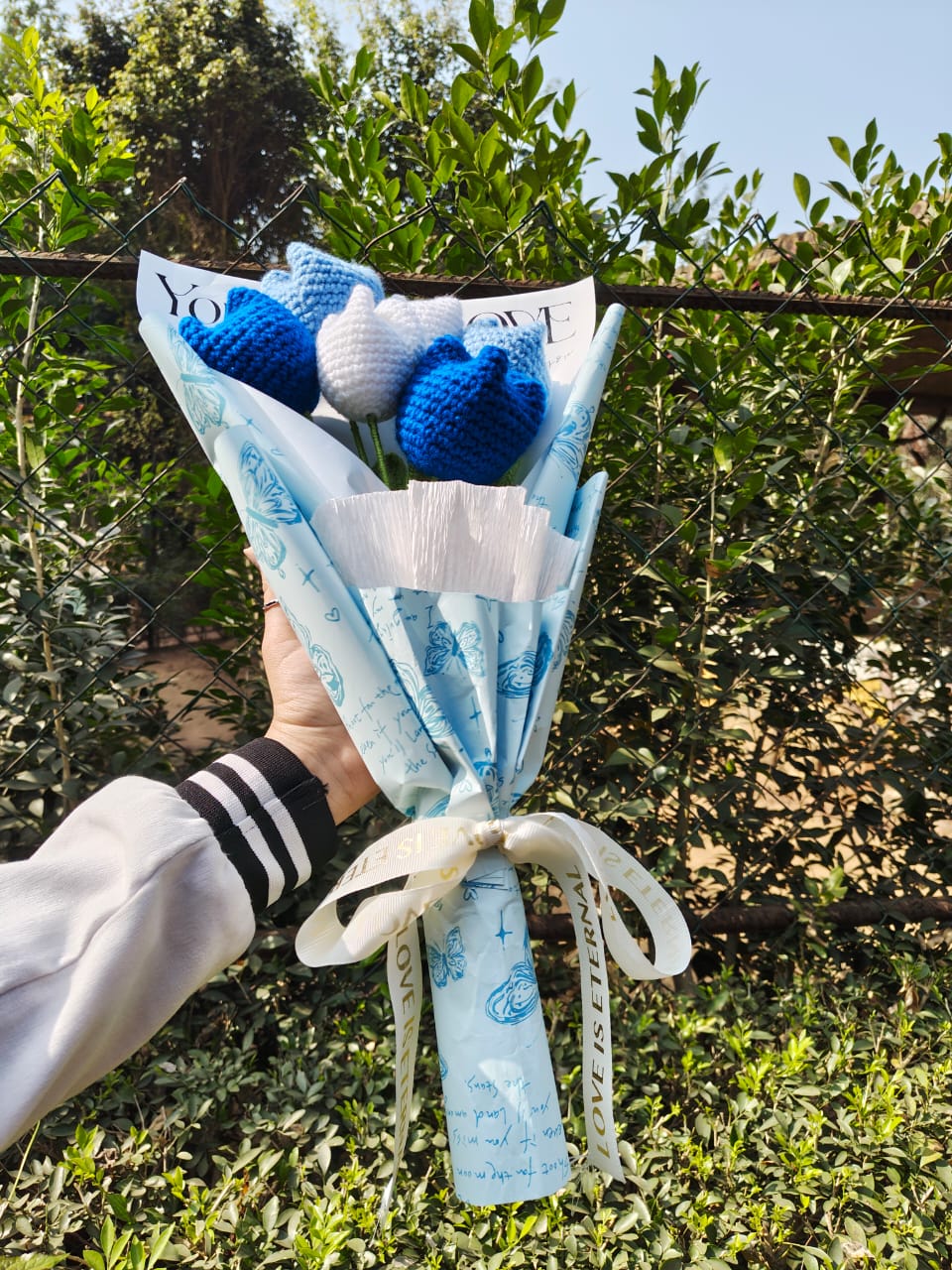 Blue crochet bouquet